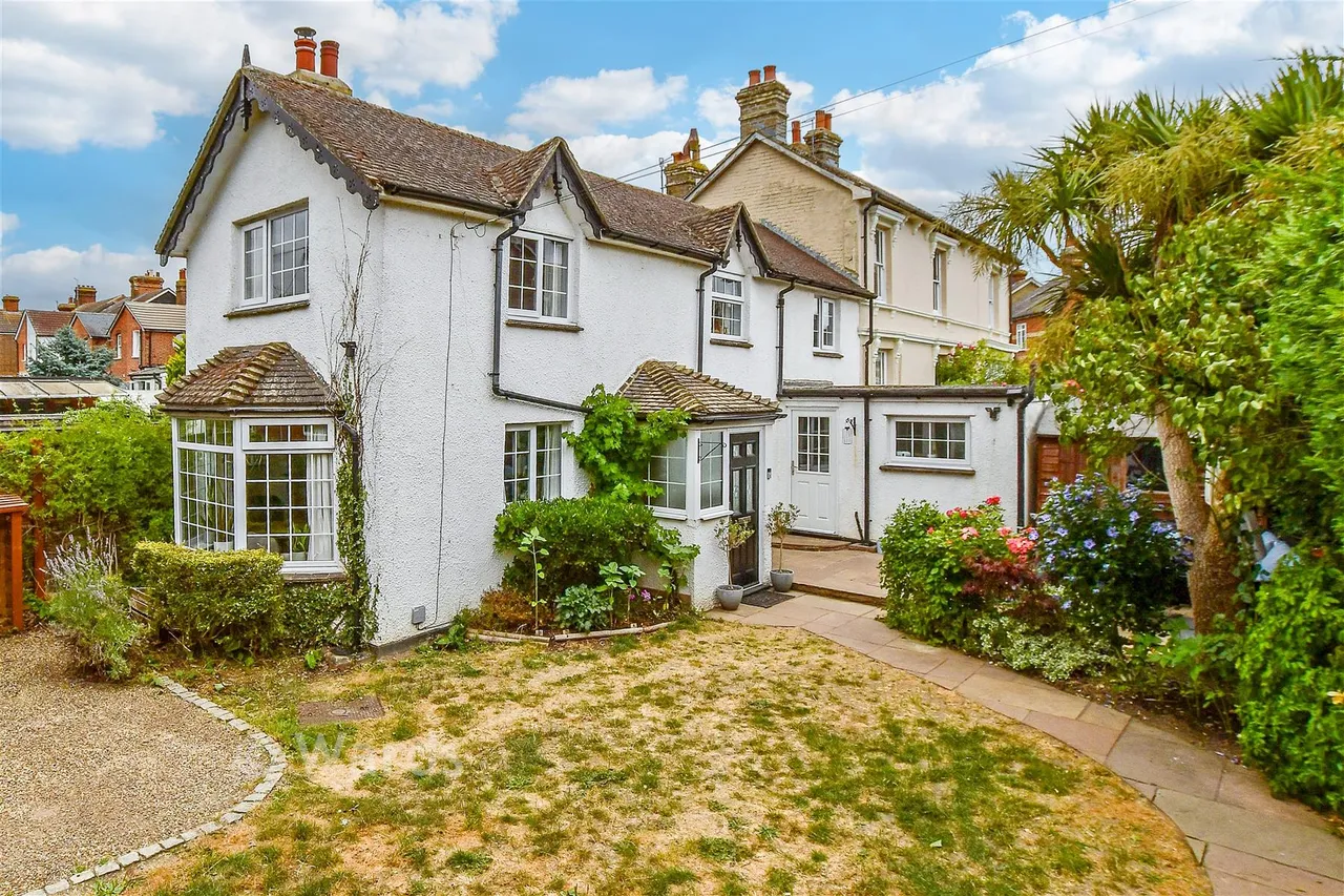 3 bed house for sale, Hawden Road, Tonbridge, TN9
