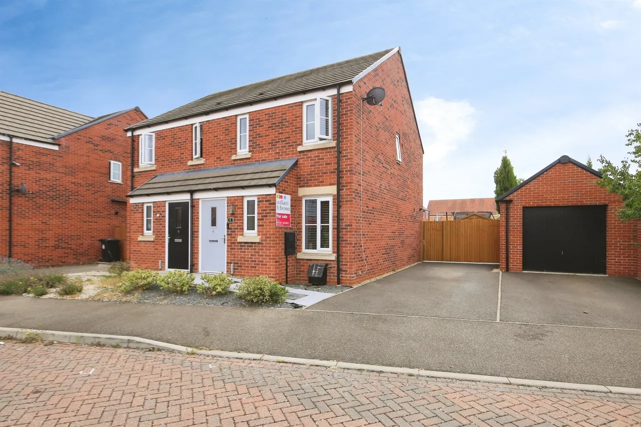 2 bed house for sale, Drummond Close, Peterborough, PE7