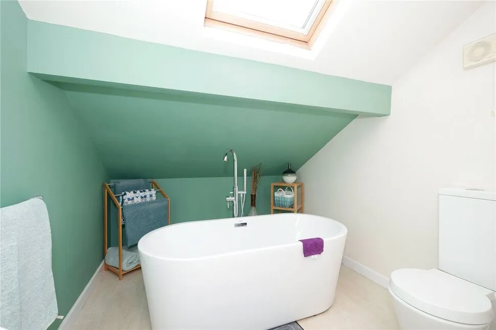 West View Avenue, Shipley, West Yorkshire, BD18, photo 12