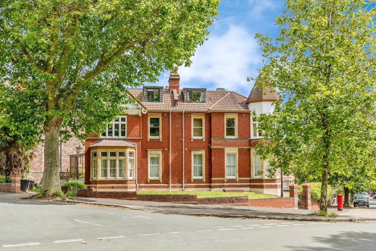 2 bed flat for sale — Redland Road, Redland, Bristol