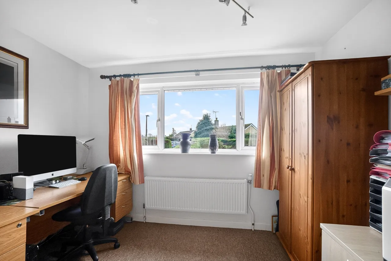 Radnor Park, Corston, SN16, photo 20