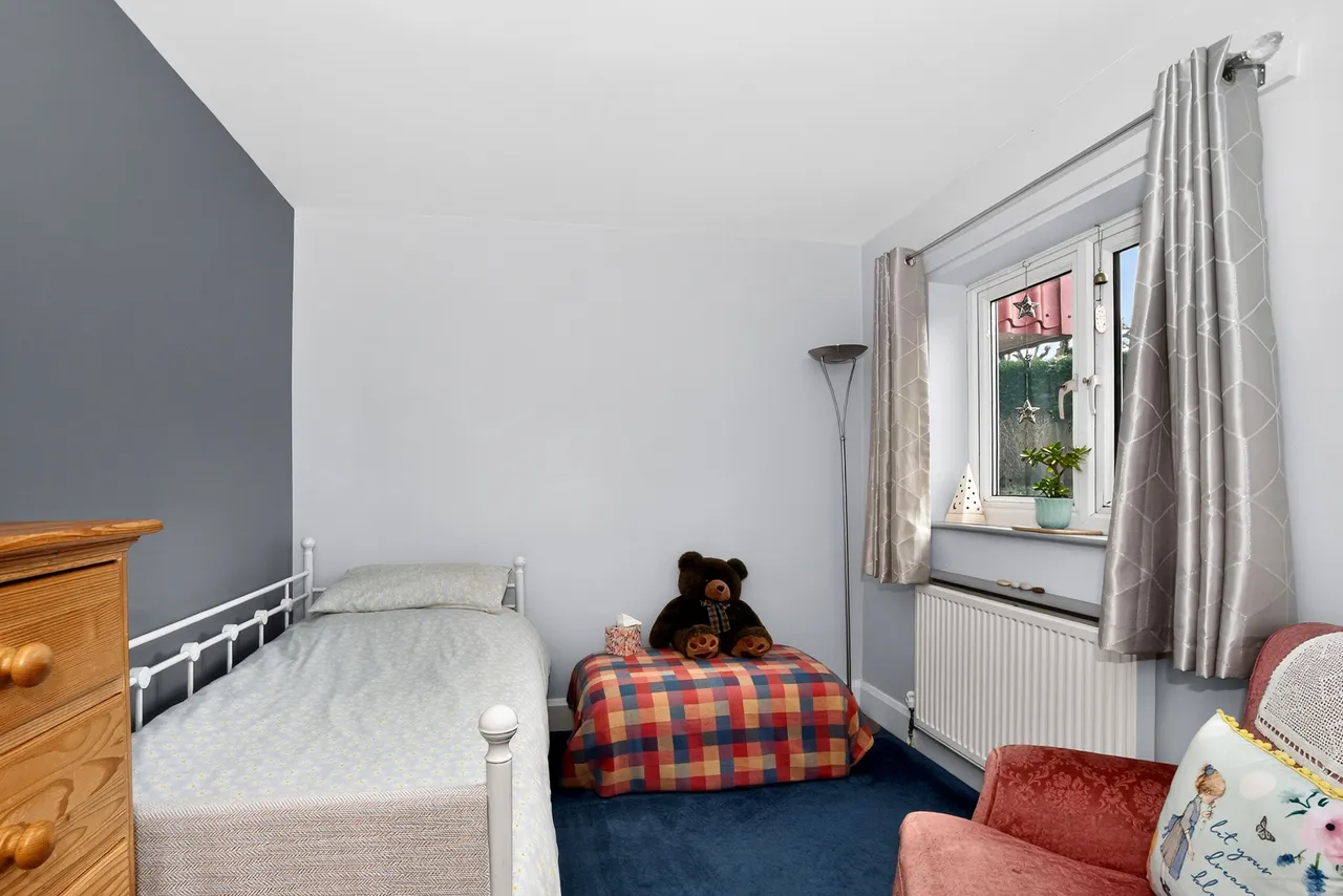 Radnor Park, Corston, SN16, photo 9