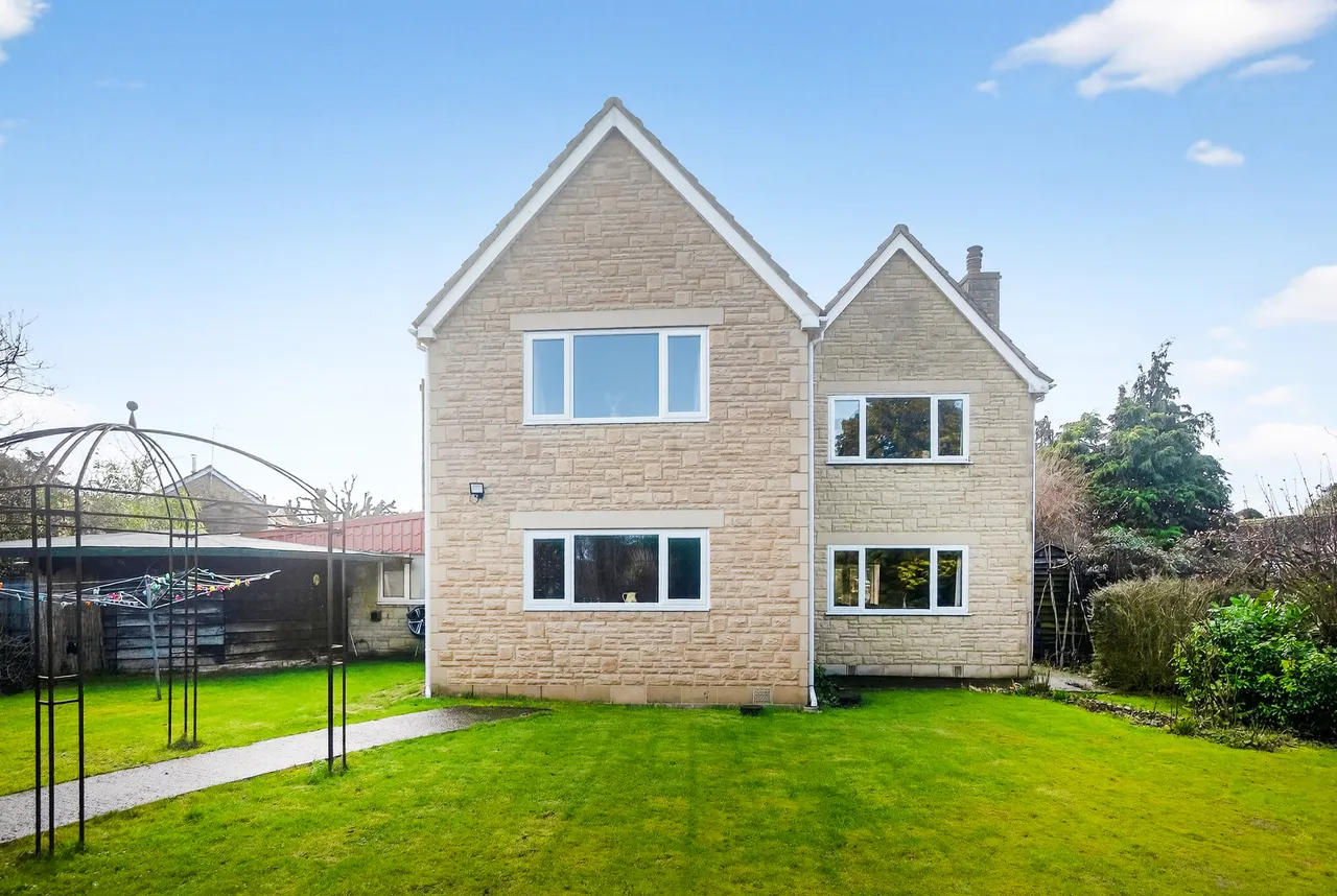 4 bed house for sale, Radnor Park, Corston, SN16