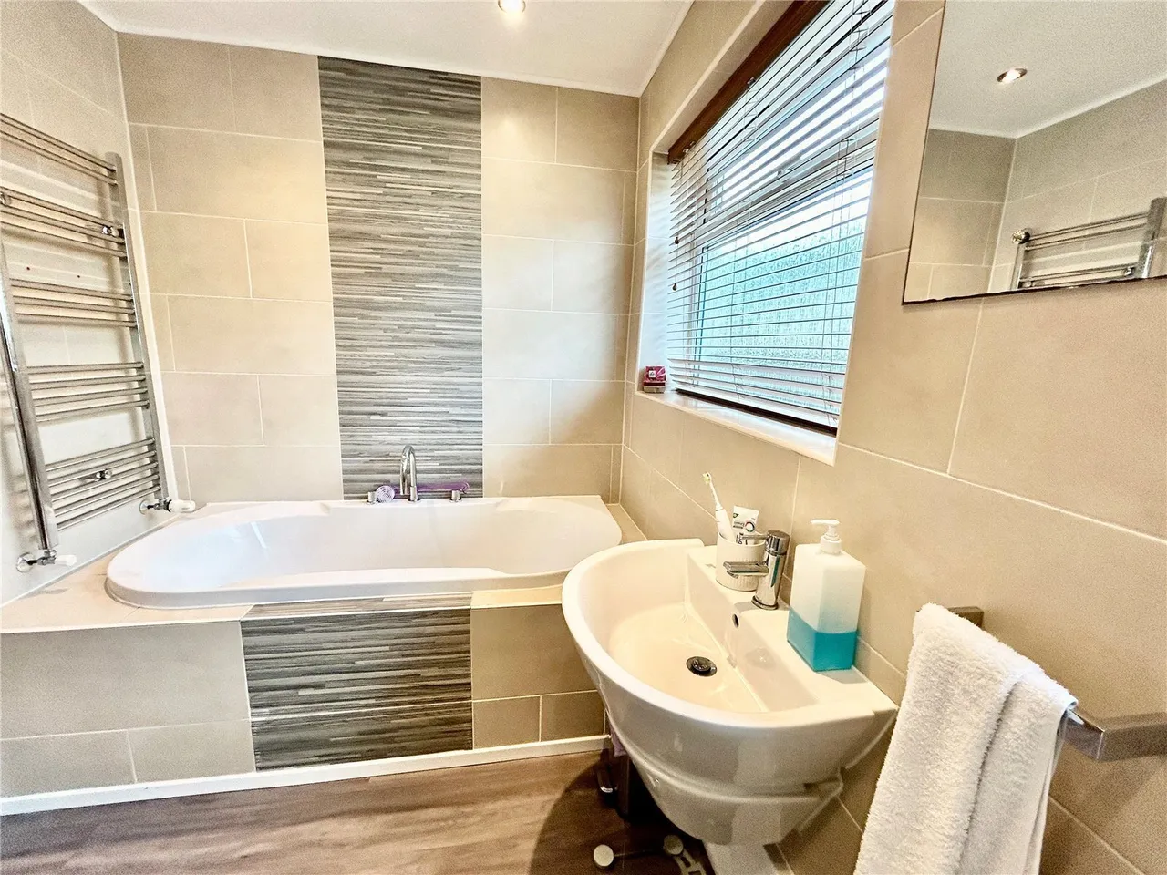 Bay View Road, Benllech, LL74, photo 10