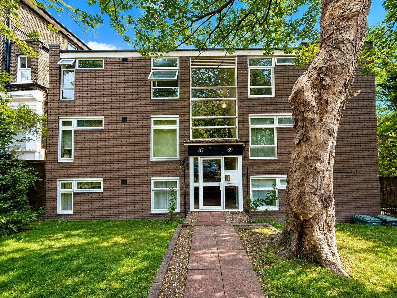 2 bed 2 bedroom property for sale, Granville Park, London, SE13