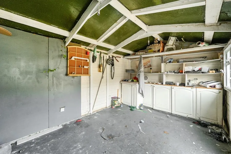 Balmoral Drive, Woking, GU22, photo 21