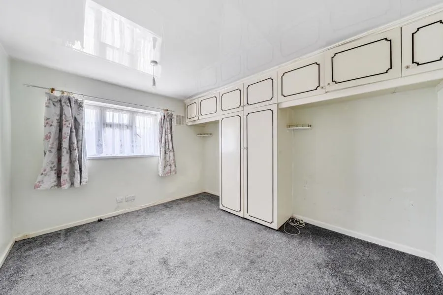 Balmoral Drive, Woking, GU22, photo 11