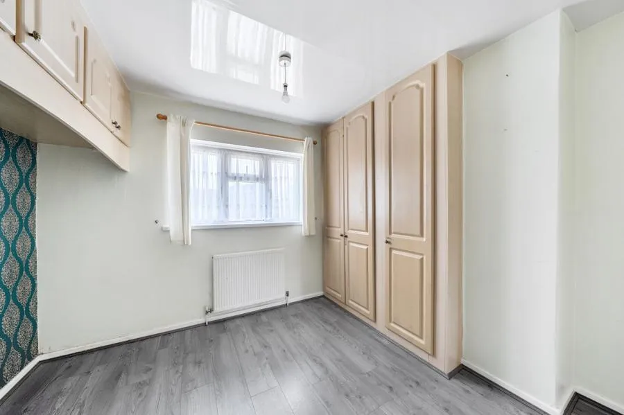 Balmoral Drive, Woking, GU22, photo 12