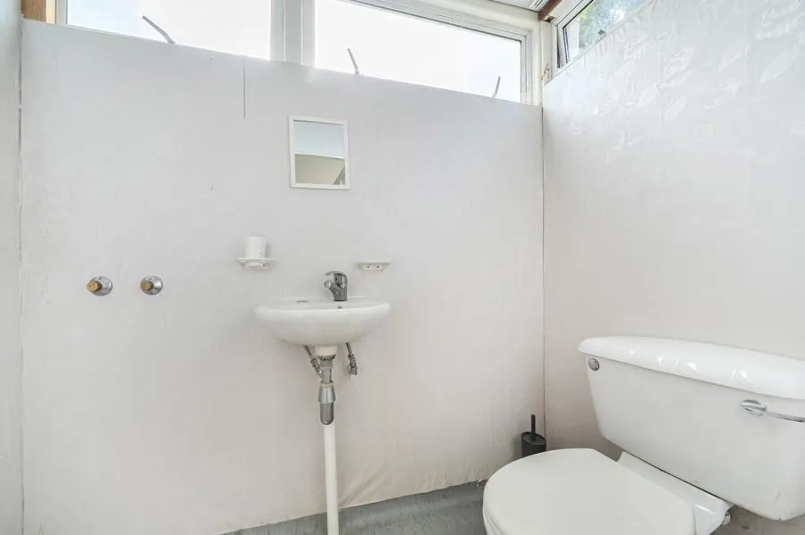 Balmoral Drive, Woking, GU22, photo 18