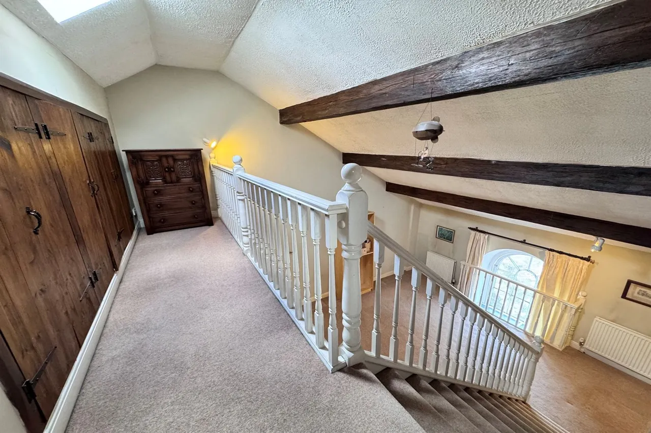 Market Street, High Peak, photo 12