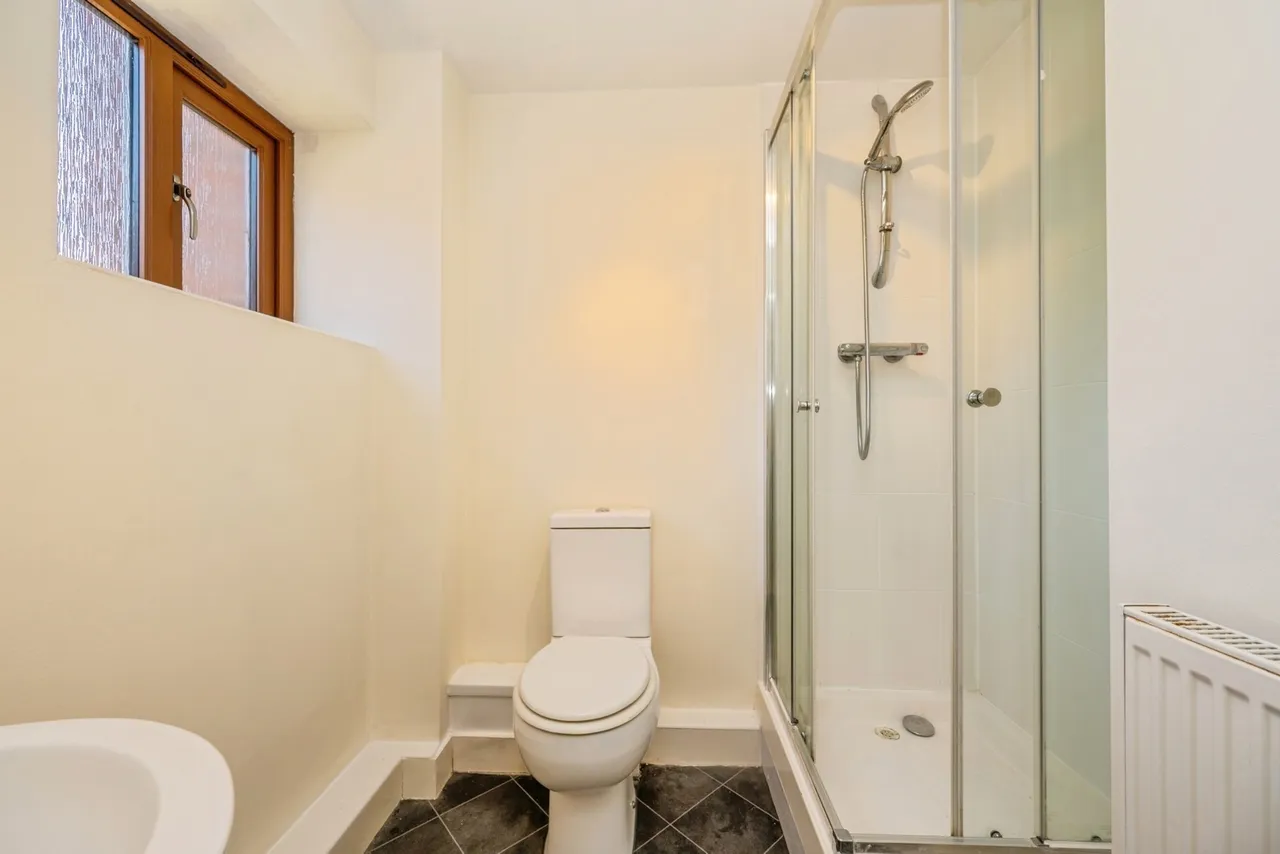 Arden Mews, Kingsbury, B78, photo 11
