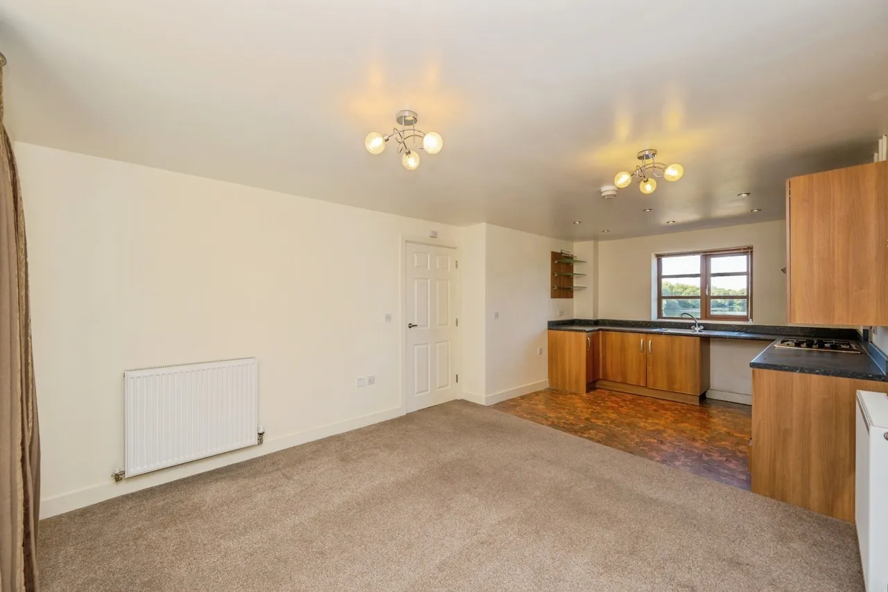 Arden Mews, Kingsbury, B78, photo 6
