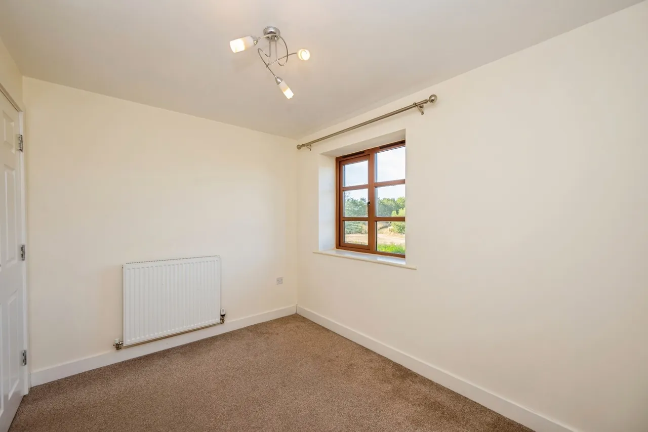 Arden Mews, Kingsbury, B78, photo 12