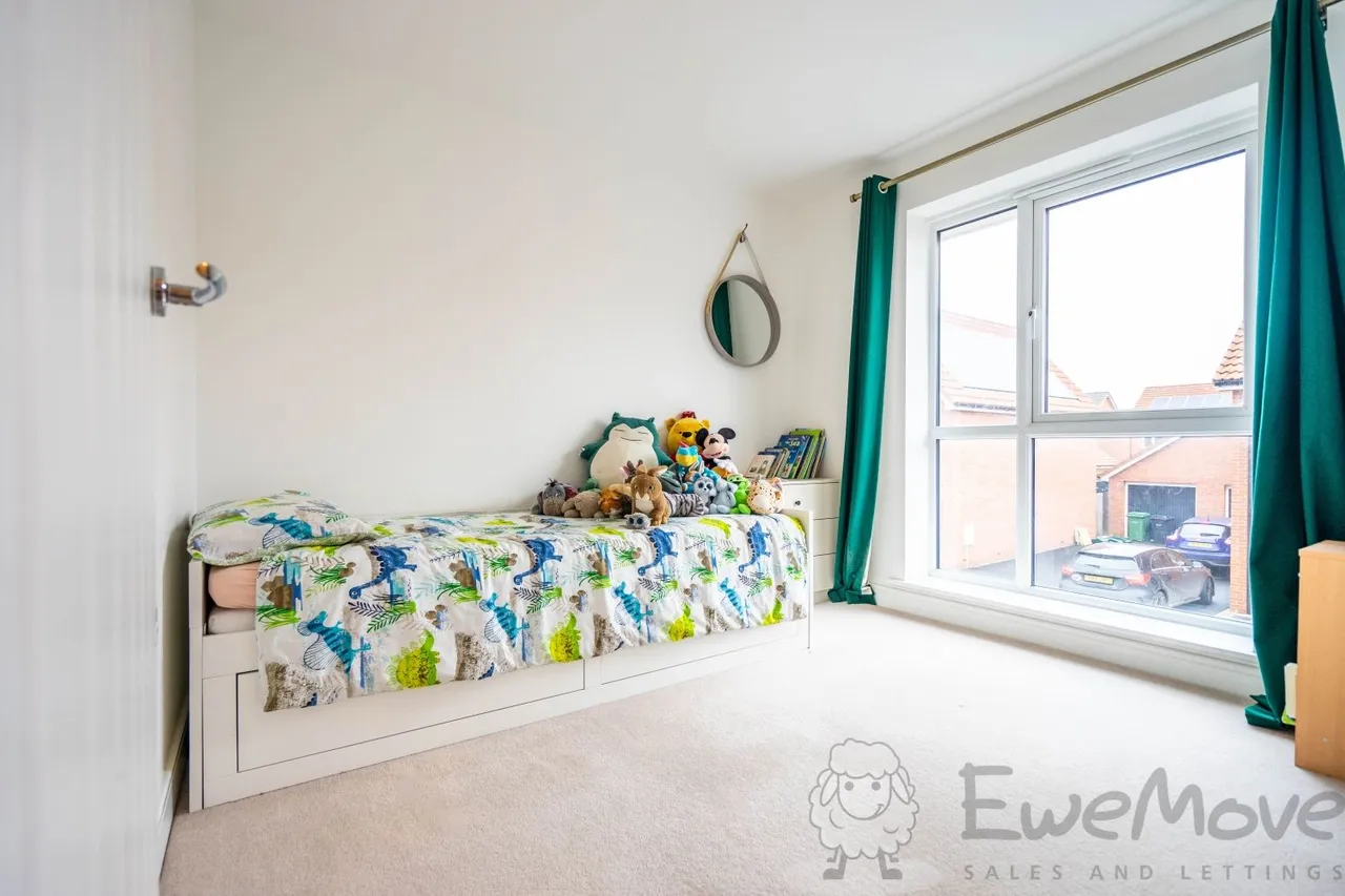 Saffron Avenue, Wymondham, NR18, photo 8