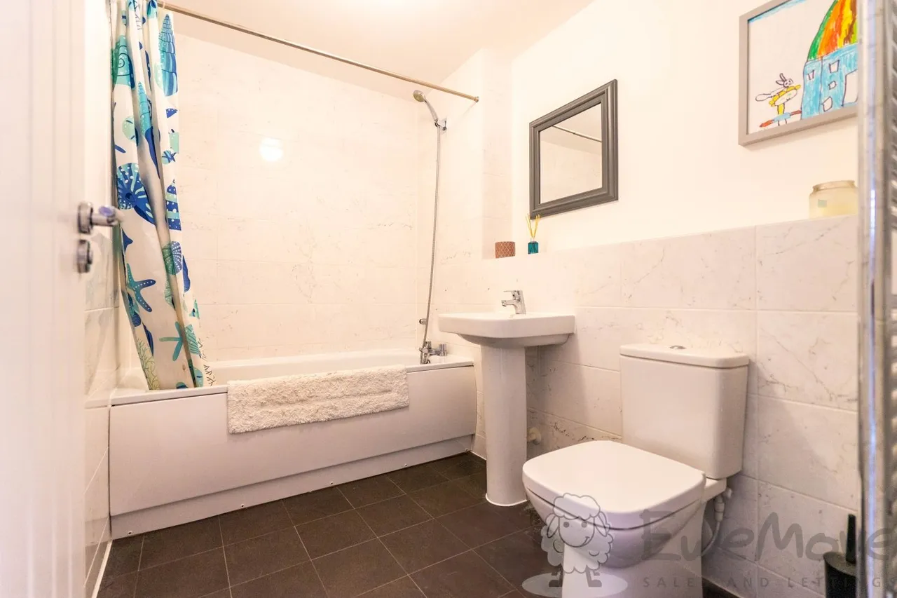 Saffron Avenue, Wymondham, NR18, photo 7