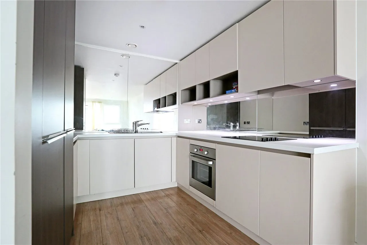 2 bed flat for sale, Blackheath Road, Greenwich, SE10