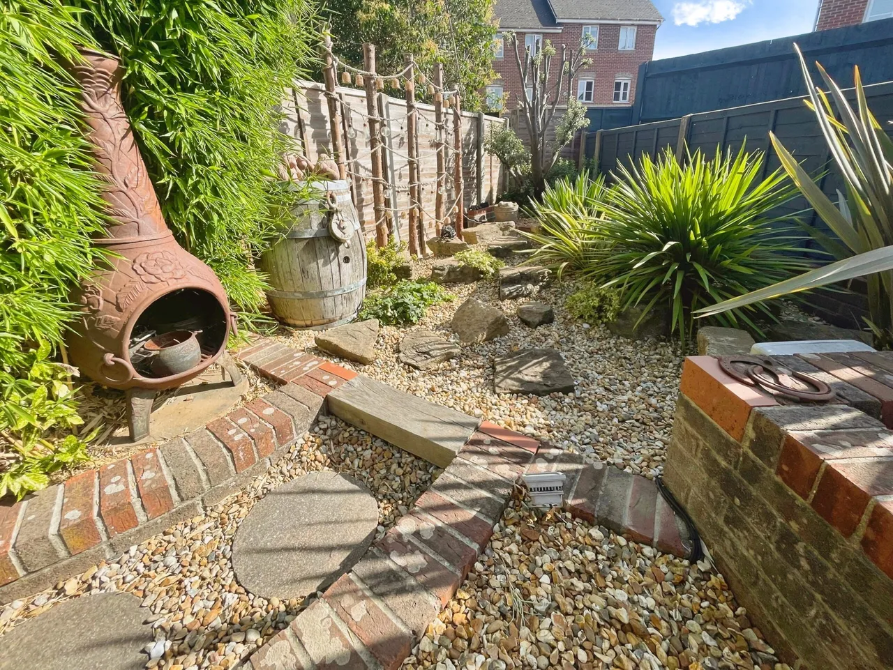 Wiltshire Crescent, Basingstoke, Basingstoke, RG22 5FD, photo 21