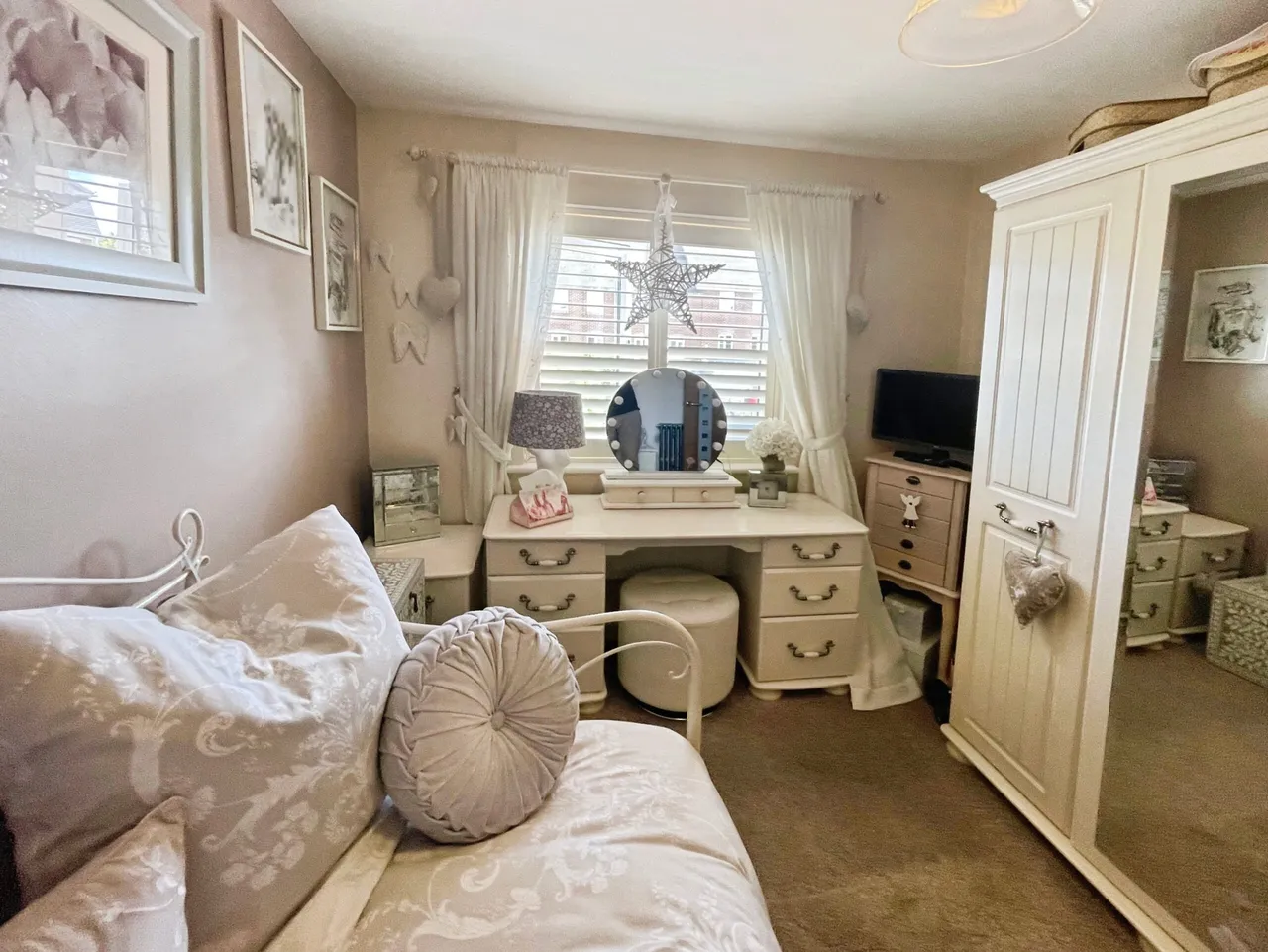 Wiltshire Crescent, Basingstoke, Basingstoke, RG22 5FD, photo 15