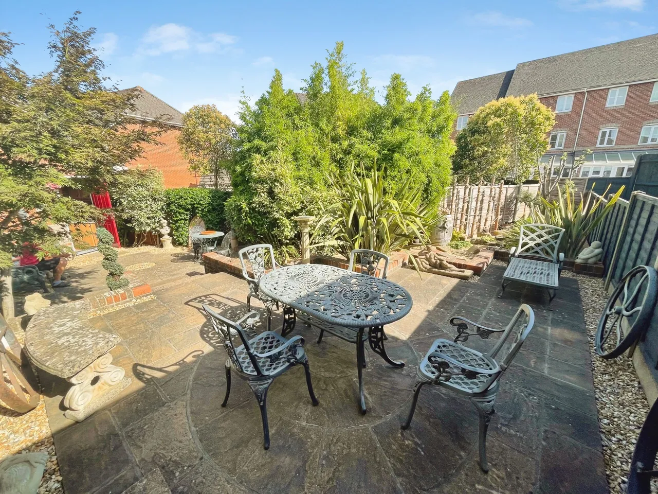 Wiltshire Crescent, Basingstoke, Basingstoke, RG22 5FD, photo 4