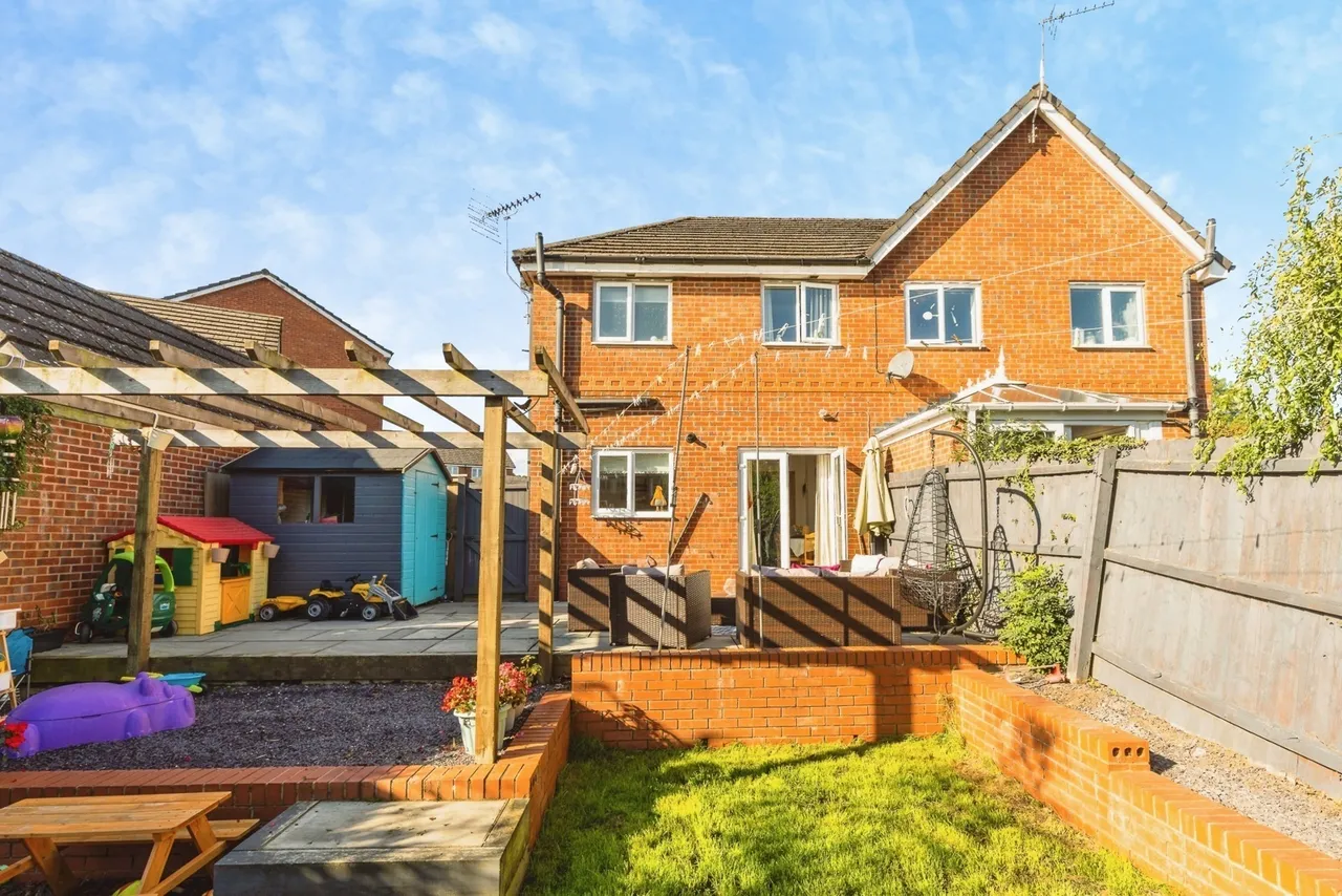 Alyn Road, Gwersyllt, LL11, photo 15