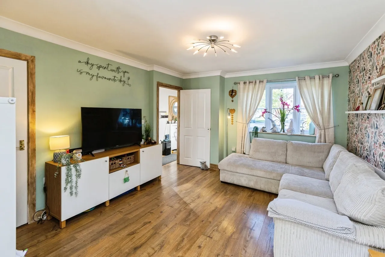 Alyn Road, Gwersyllt, LL11, photo 3