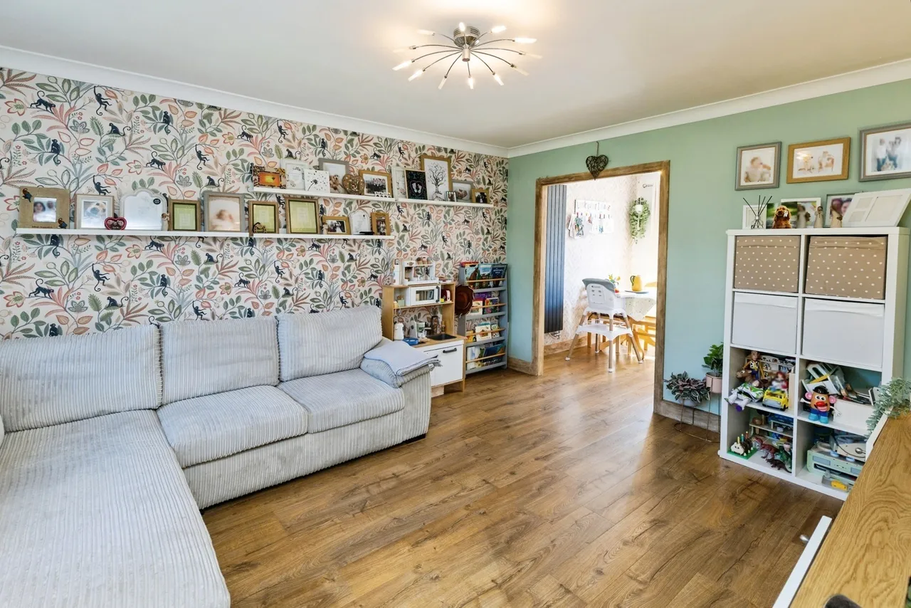 Alyn Road, Gwersyllt, LL11, photo 5
