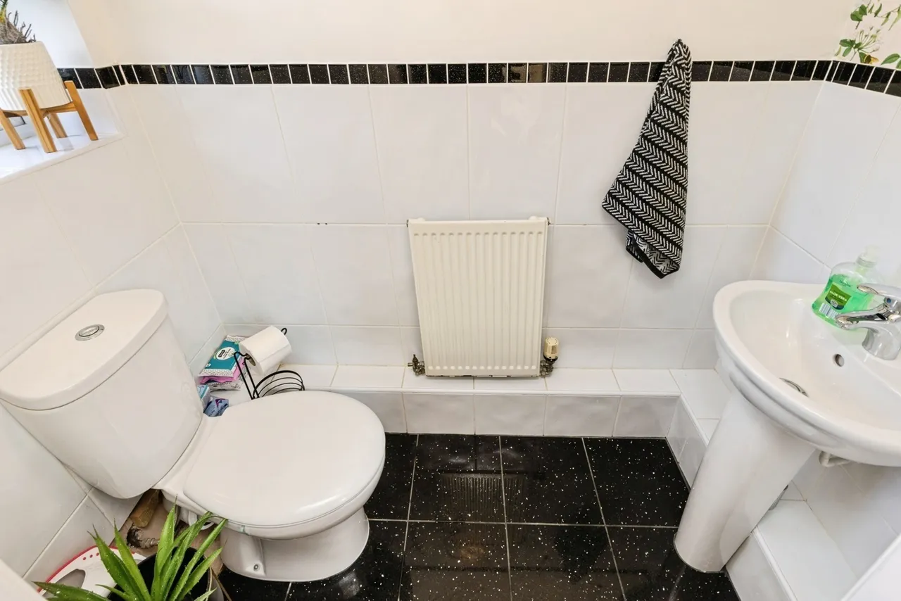 Alyn Road, Gwersyllt, LL11, photo 14