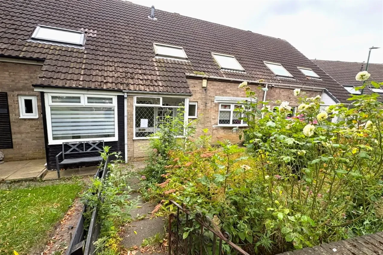 Bruce Close, South Shields, NE34, photo 4