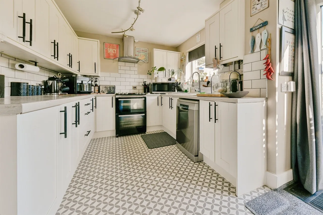 York Road, Stevenage, SG1, photo 6