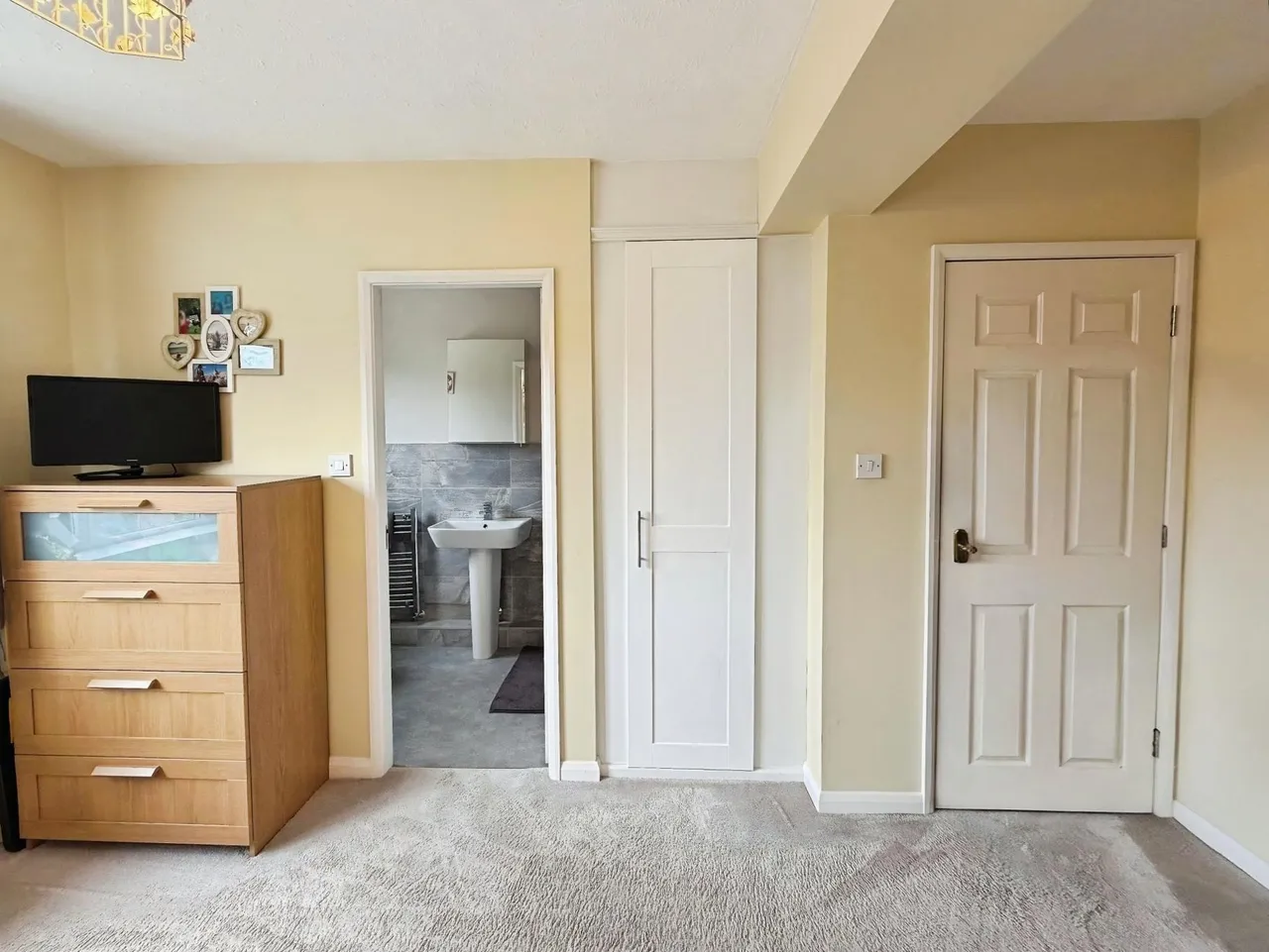 Cavendish Avenue, Pontefract, WF8, photo 23