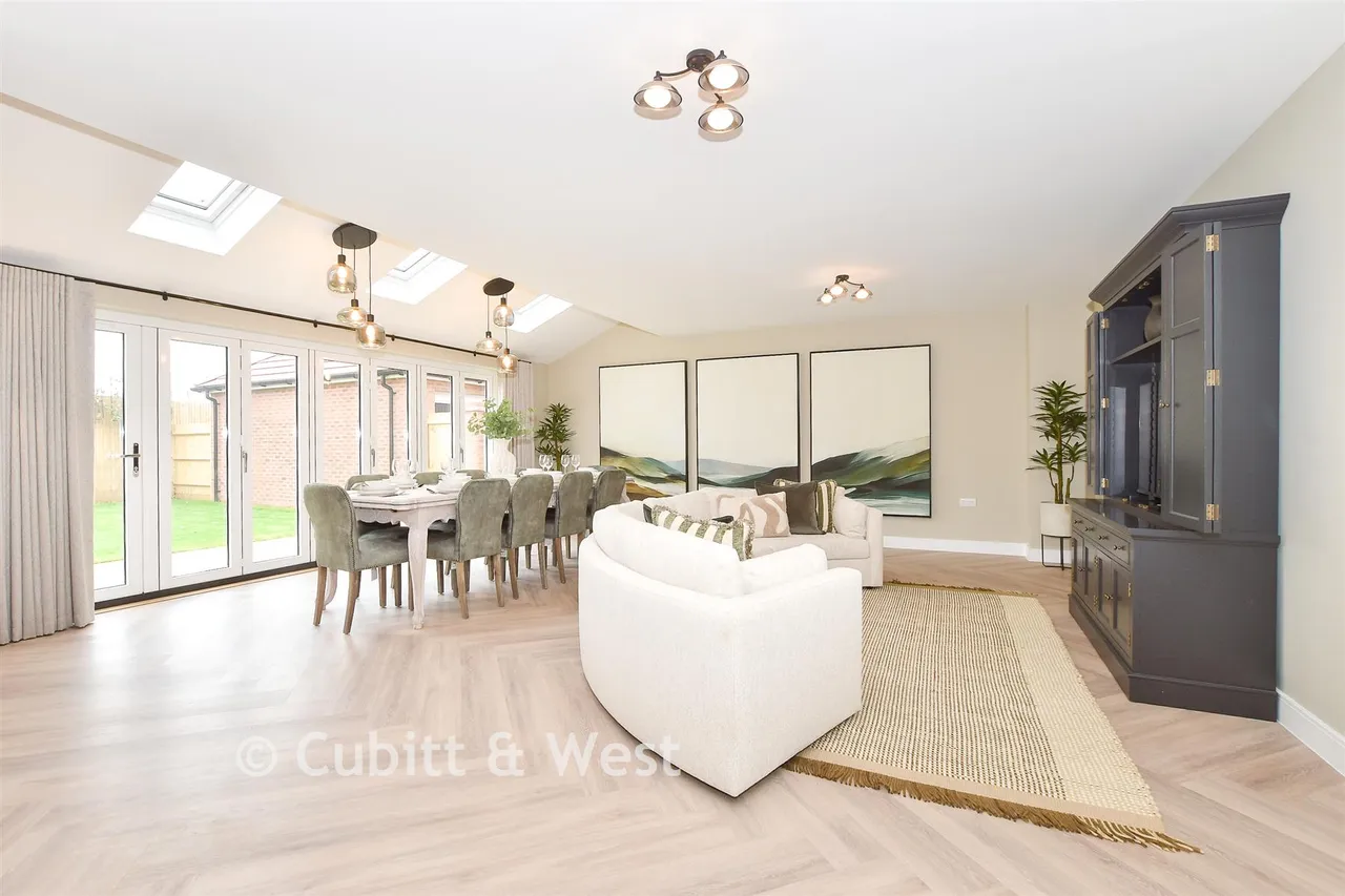 Wittering Place, West Wittering, PO20, photo 5