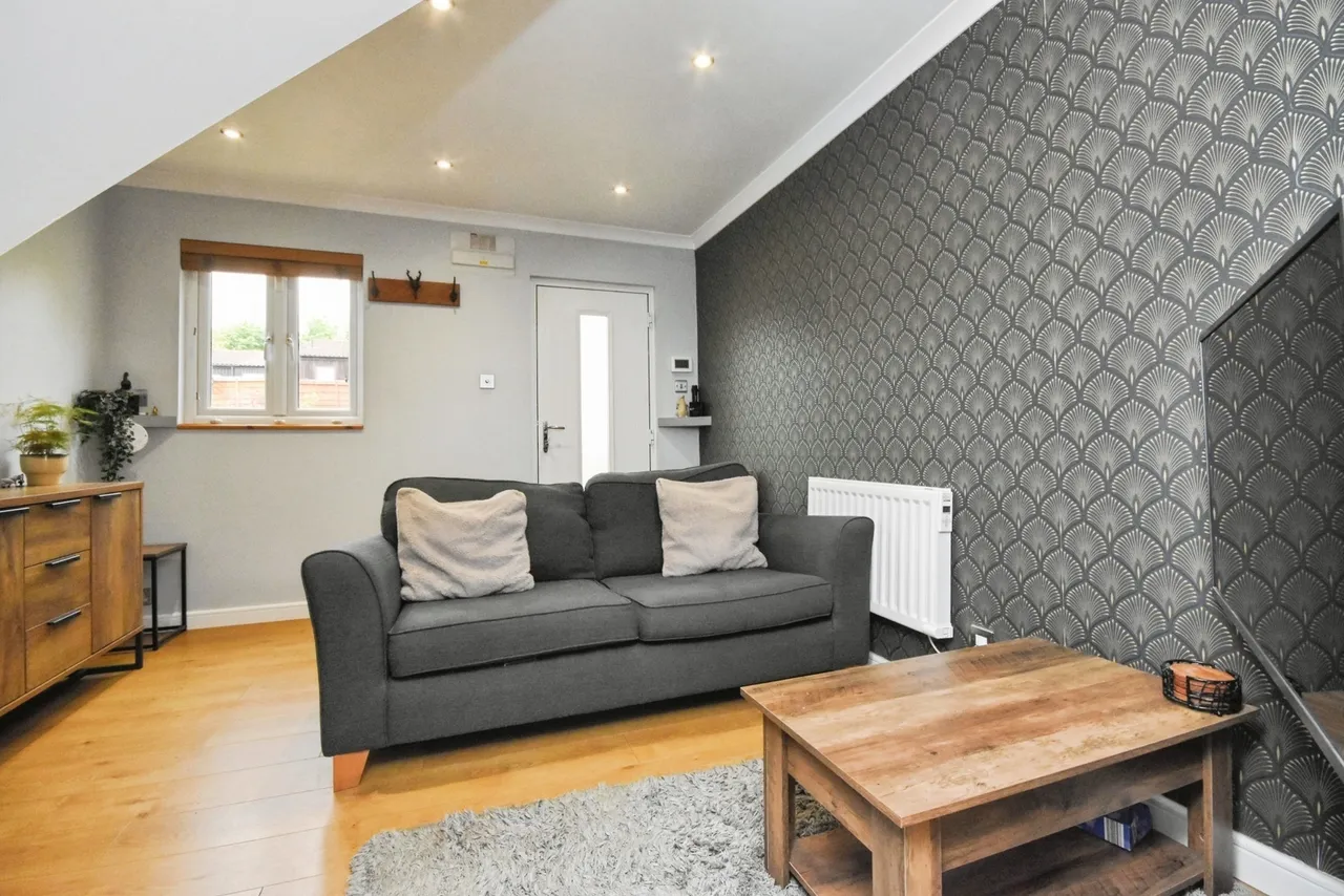 Rectory Road, Pitsea, Basildon, Essex, SS13, photo 2