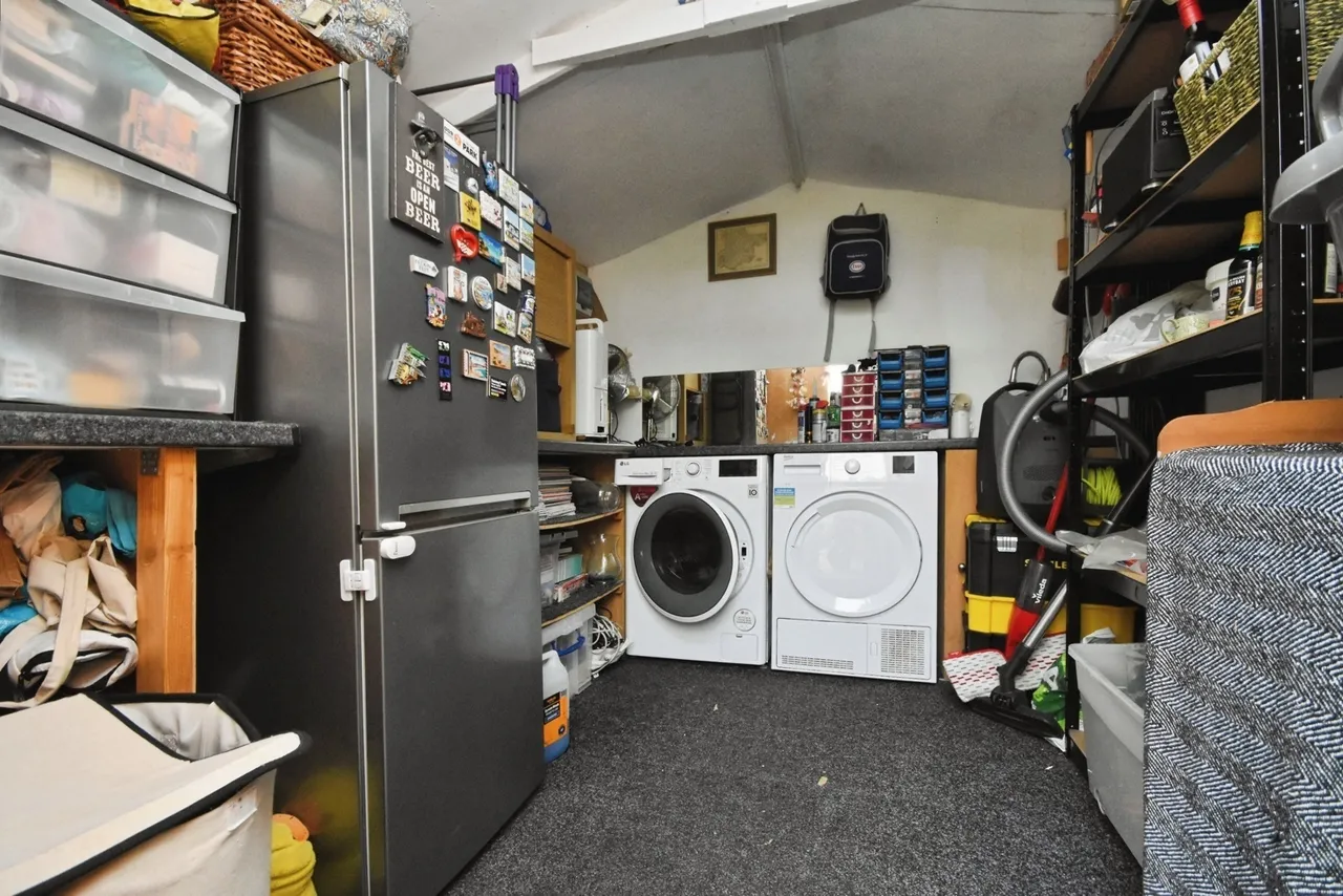 Rectory Road, Pitsea, Basildon, Essex, SS13, photo 19
