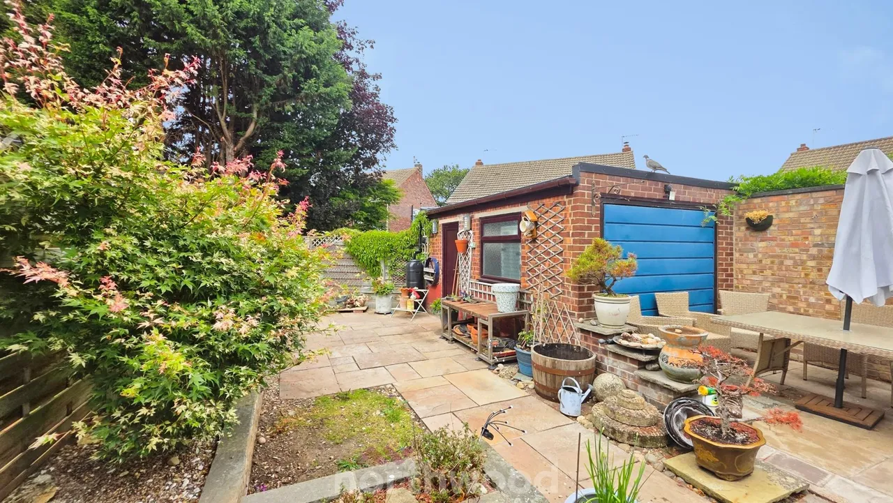 Pembroke Rise, Scawsby, DN5, photo 14