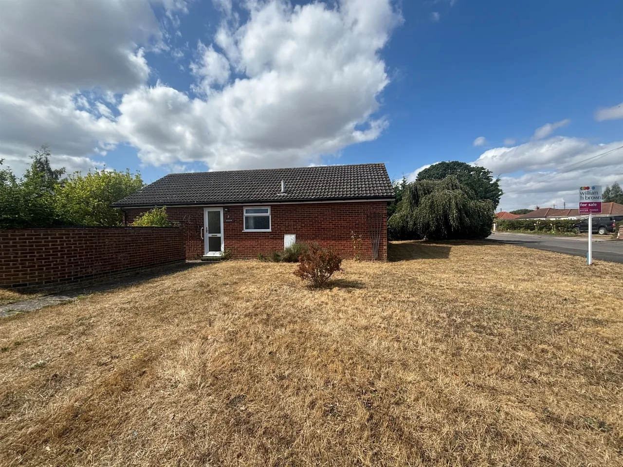 2 bed house for sale, Hawthorn Close, Knodishall, IP17