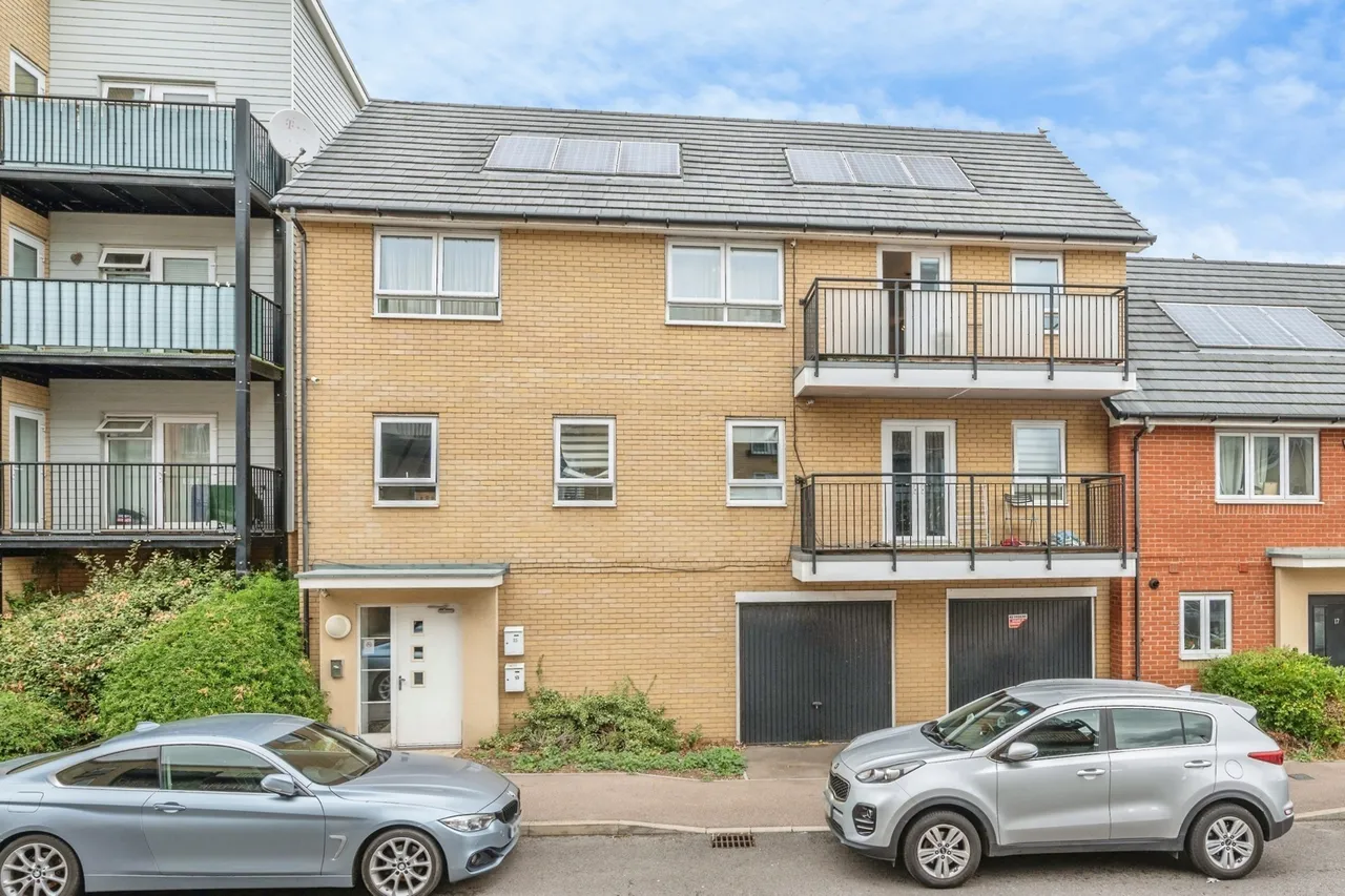 Gumley Road, Grays, Essex, RM20, photo 18