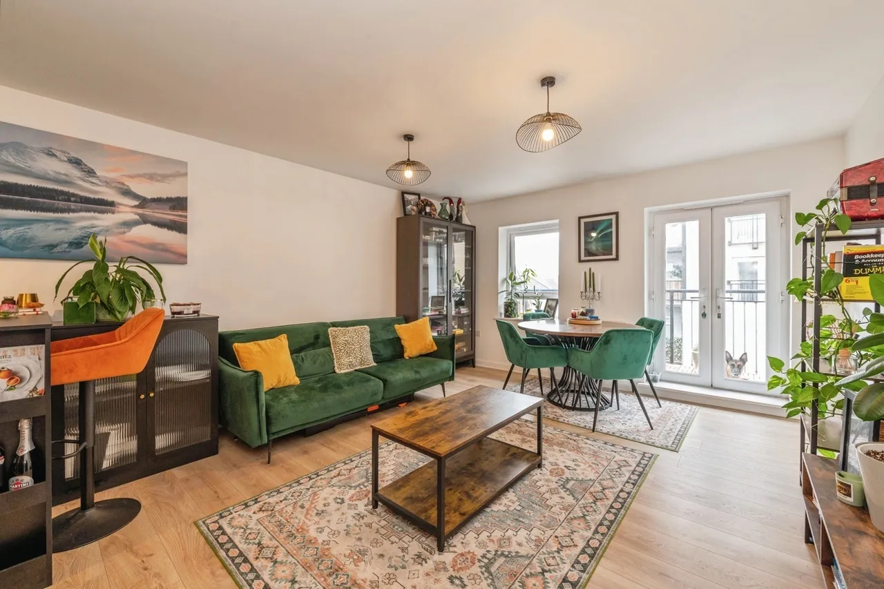 Gumley Road, Grays, Essex, RM20, photo 2