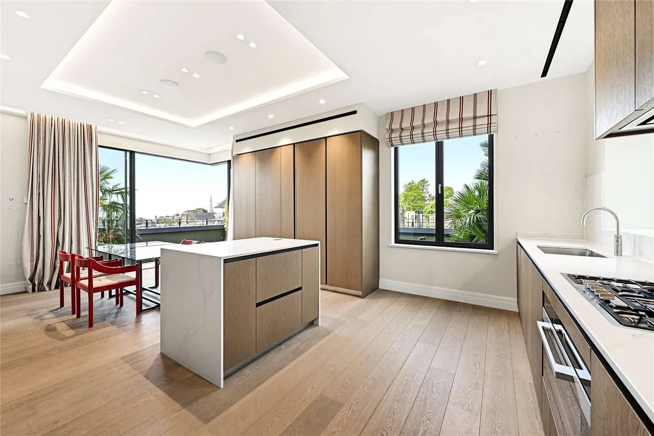 Novel House, 29 New End, London, NW3 1JD, photo 3