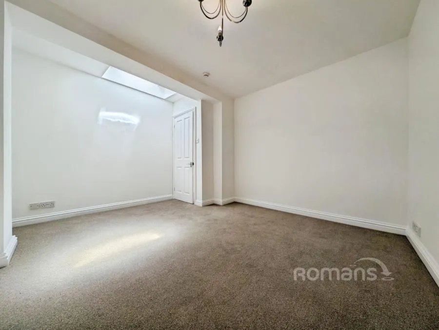 St. Marys Place, Farnham, GU9, photo 4