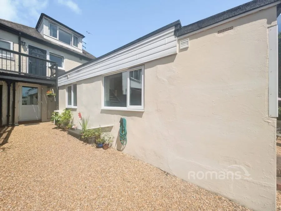 St. Marys Place, Farnham, GU9, photo 10