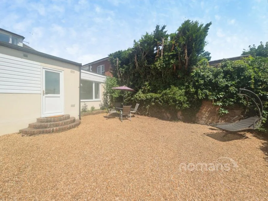 St. Marys Place, Farnham, GU9, photo 9