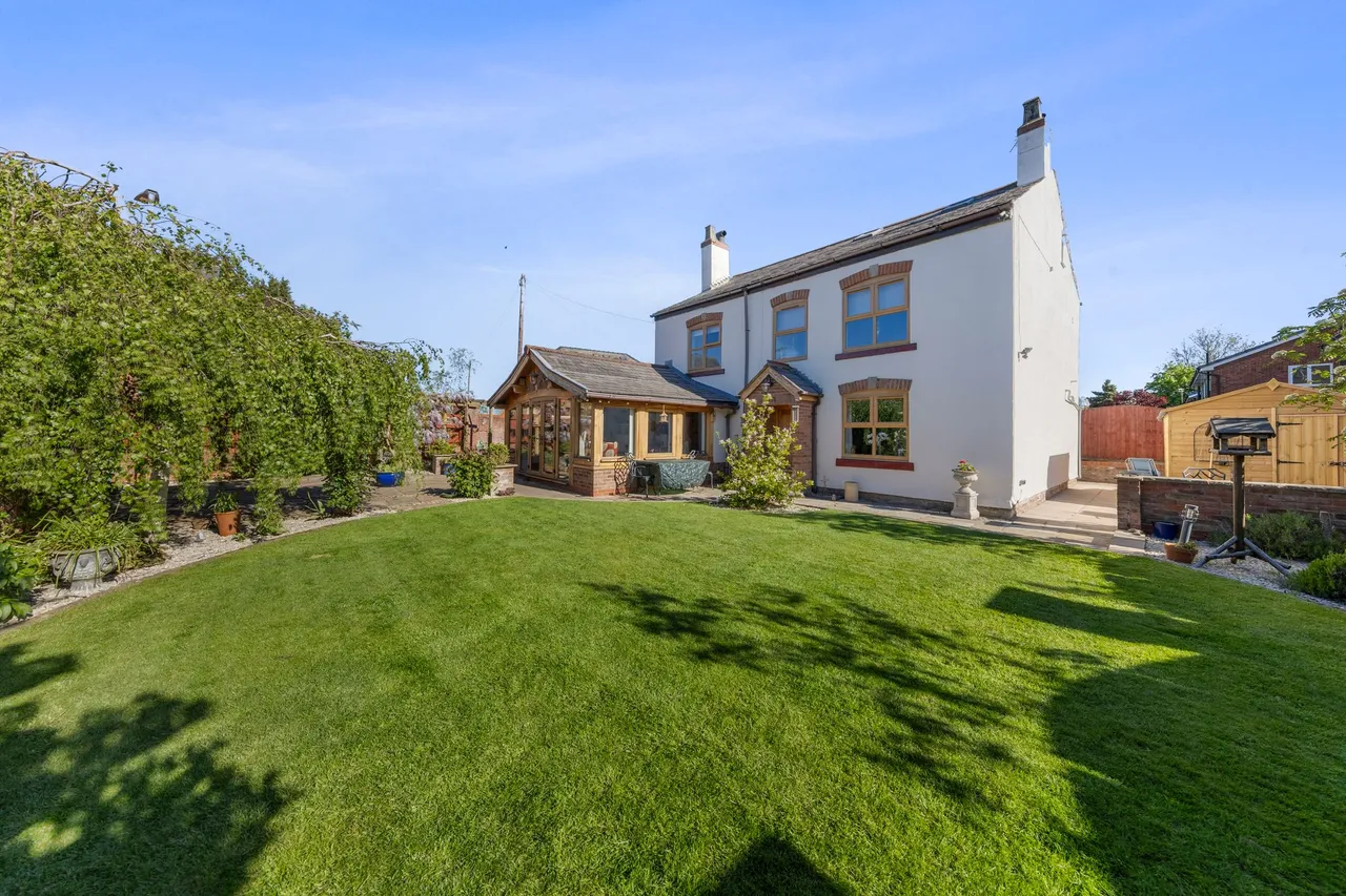 Brow Farm Cottage, Marsh Brook Close, Warrington, Rixton, WA3 6LR, photo 21