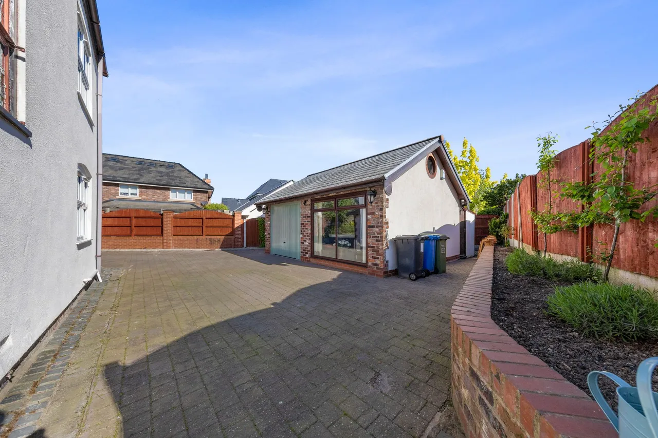 Brow Farm Cottage, Marsh Brook Close, Warrington, Rixton, WA3 6LR, photo 39