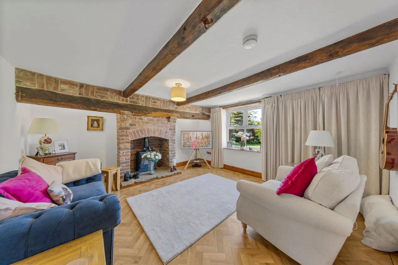 Brow Farm Cottage, Marsh Brook Close, Warrington, Rixton, WA3 6LR, photo 4
