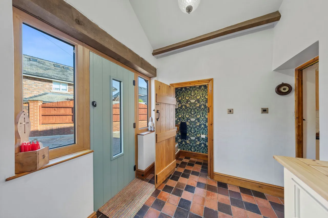 Brow Farm Cottage, Marsh Brook Close, Warrington, Rixton, WA3 6LR, photo 7