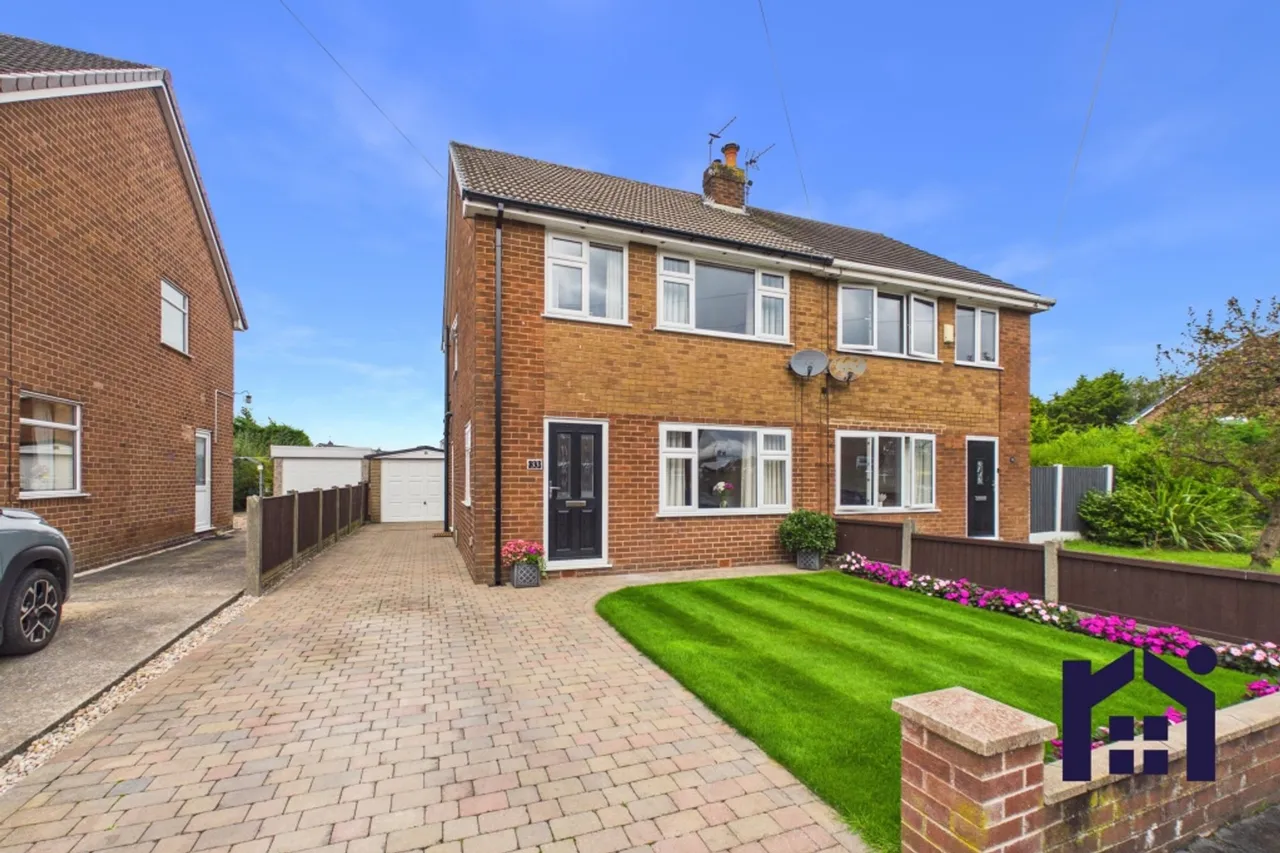 3 bed house for sale — Windsor Road, Eccleston, Chorley, PR7 5SG