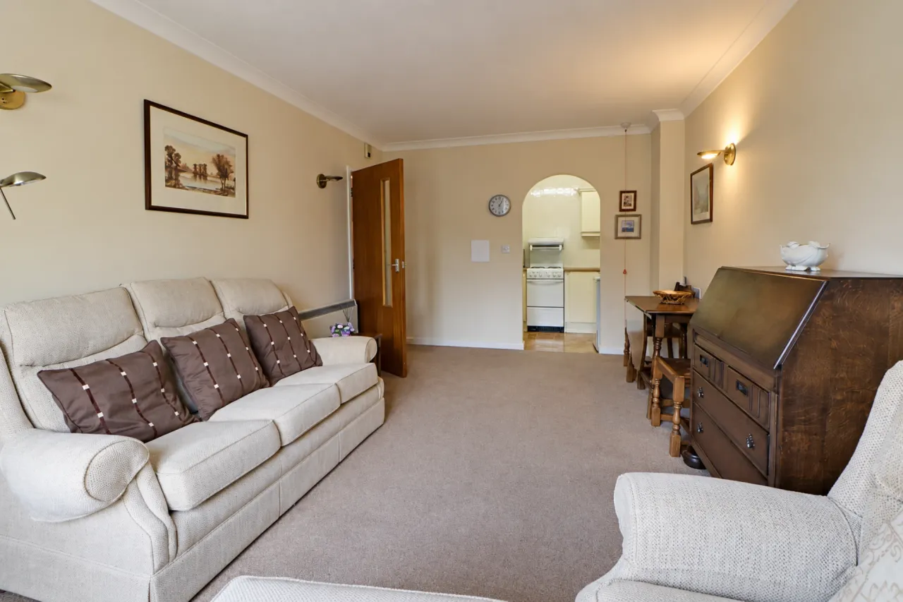 Sandbach Road South, Alsager, photo 3