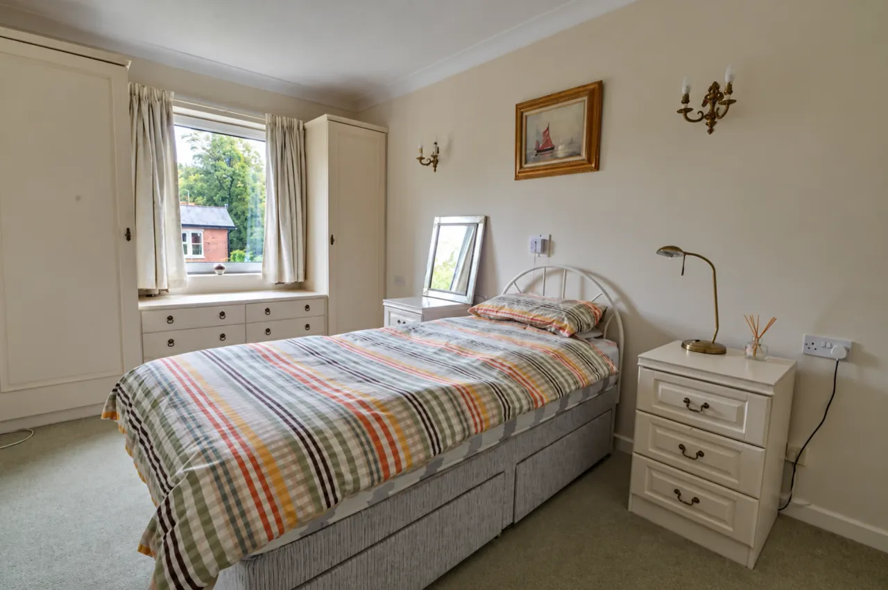 Sandbach Road South, Alsager, photo 8