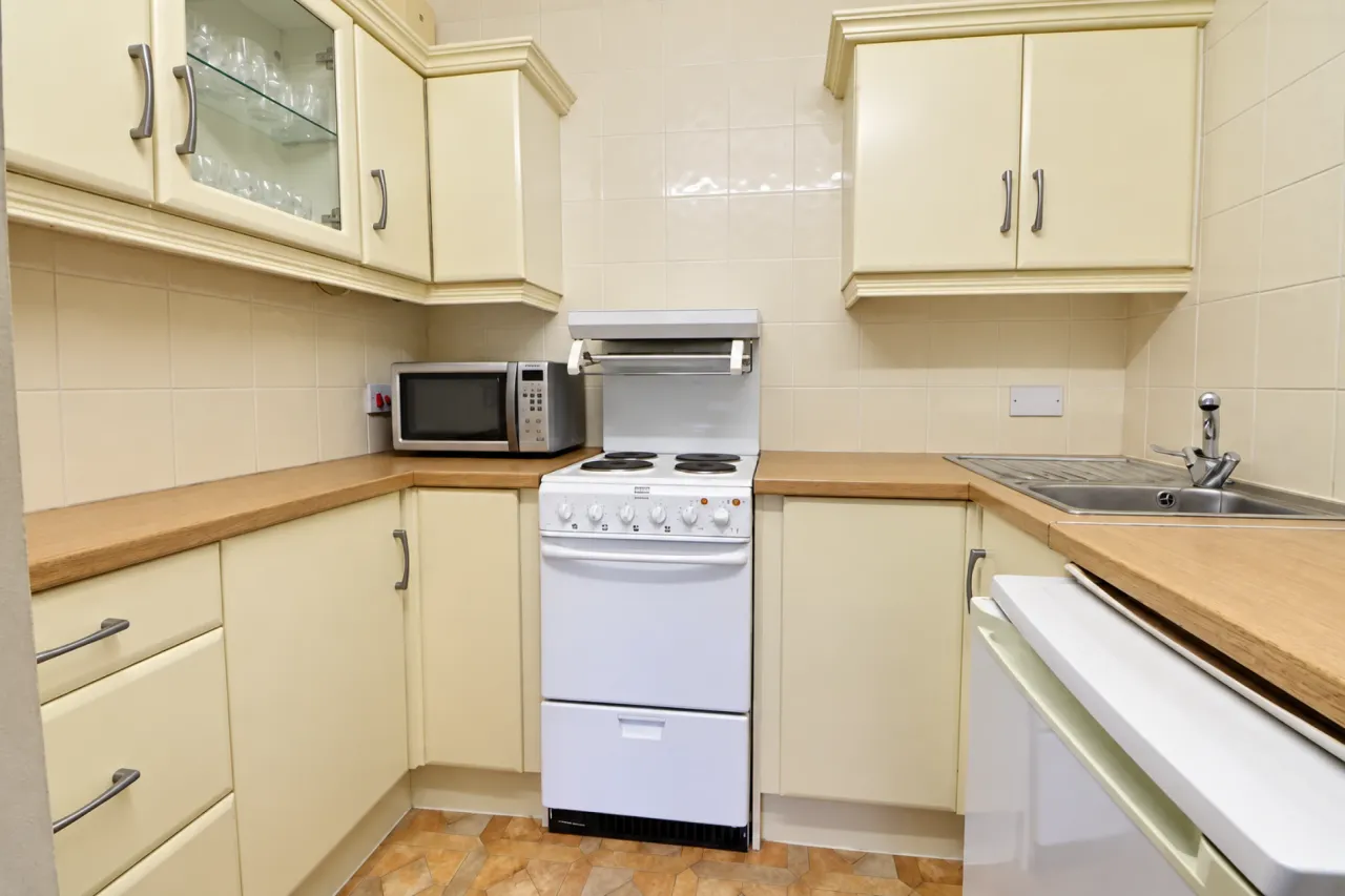 Sandbach Road South, Alsager, photo 6