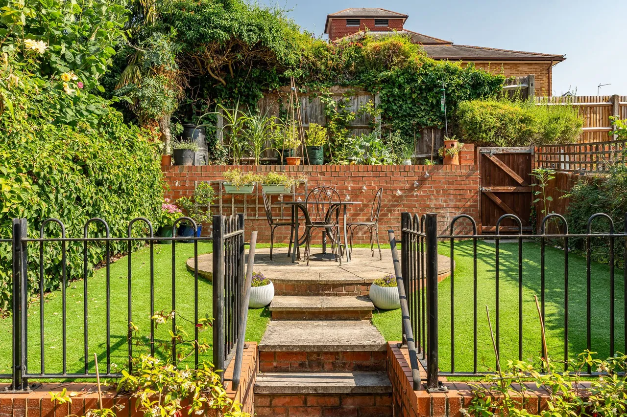 Millbrook Court Collett Road, Ware, SG12 7JN, photo 8